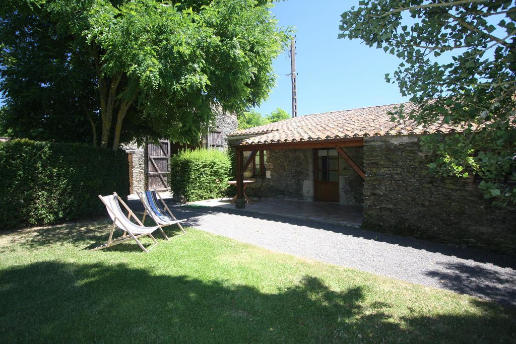 Chambres D'Hotes - Domaine De Bacqueville LʼAiguillon-sur-Vie Zimmer foto